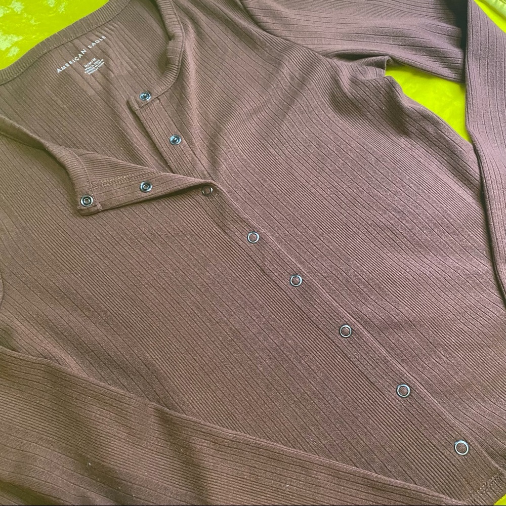 Button Top - Picture 2 of 3